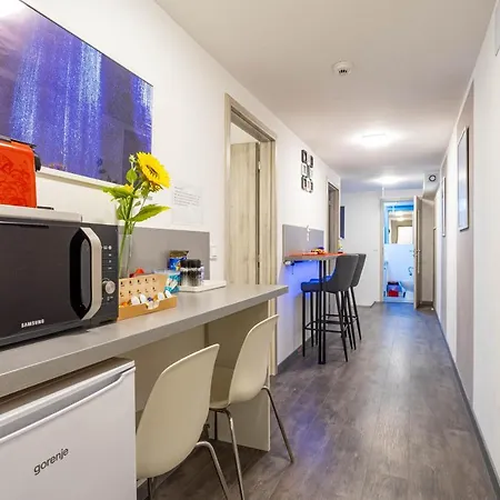 Rakoczi 4 Bedroom Centre Budapest