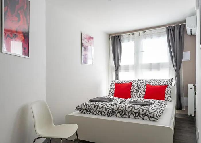 Rakoczi 4 Bedroom Centre