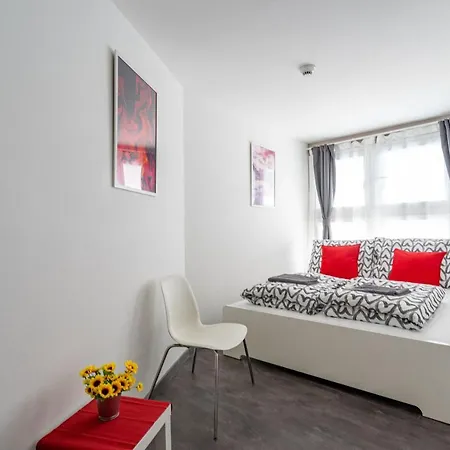 Apartment Rakoczi 4 Bedroom Centre