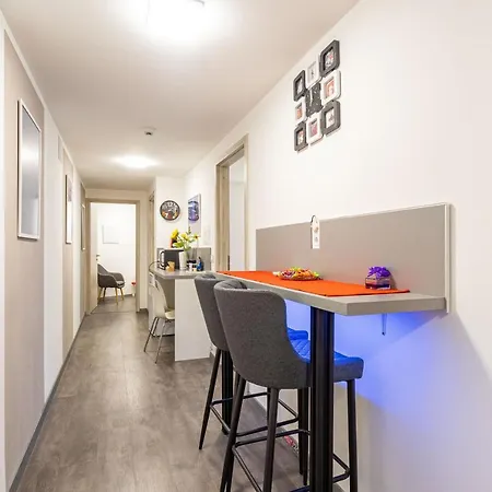 Apartment Rakoczi 4 Bedroom Centre Budapest