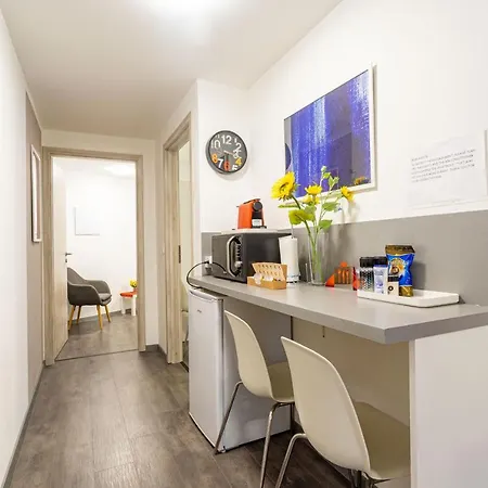 Apartment Rakoczi 4 Bedroom Centre