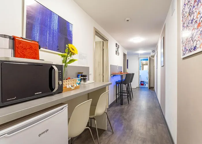 Rakoczi 4 Bedroom Centre بودابست