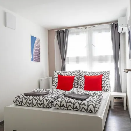 Rakoczi 4 Bedroom Centre