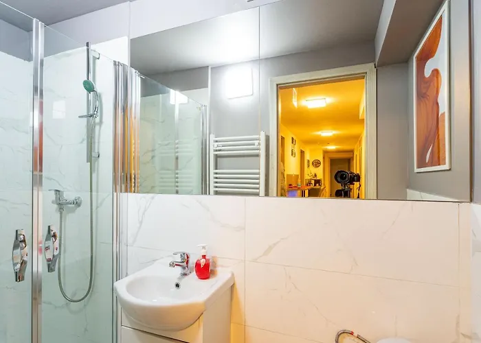 Rakoczi 4 Bedroom Centre *