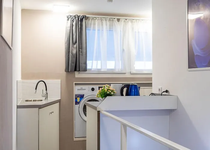 Rakoczi 4 Bedroom Centre *