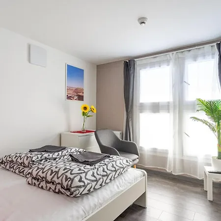 Rakoczi 4 Bedroom Centre * Будапешт