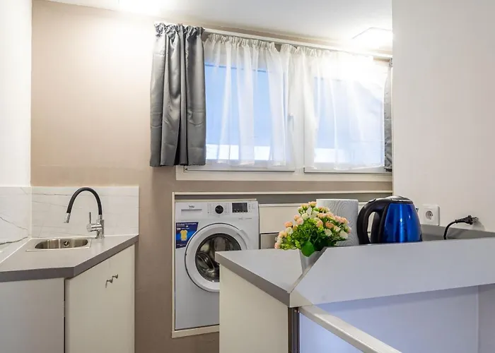 Rakoczi 4 Bedroom Centre *